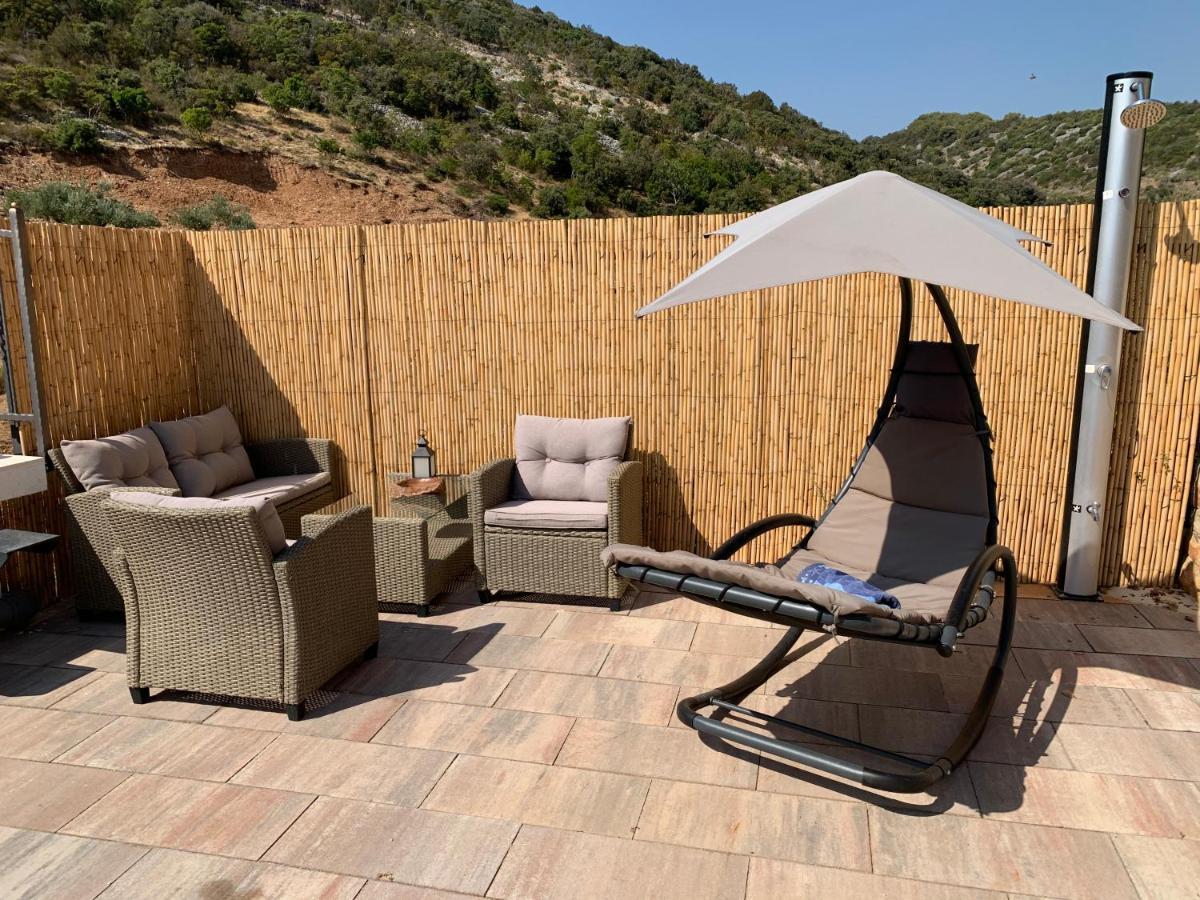 Holiday Home Beyla Pucisca Bagian luar foto
